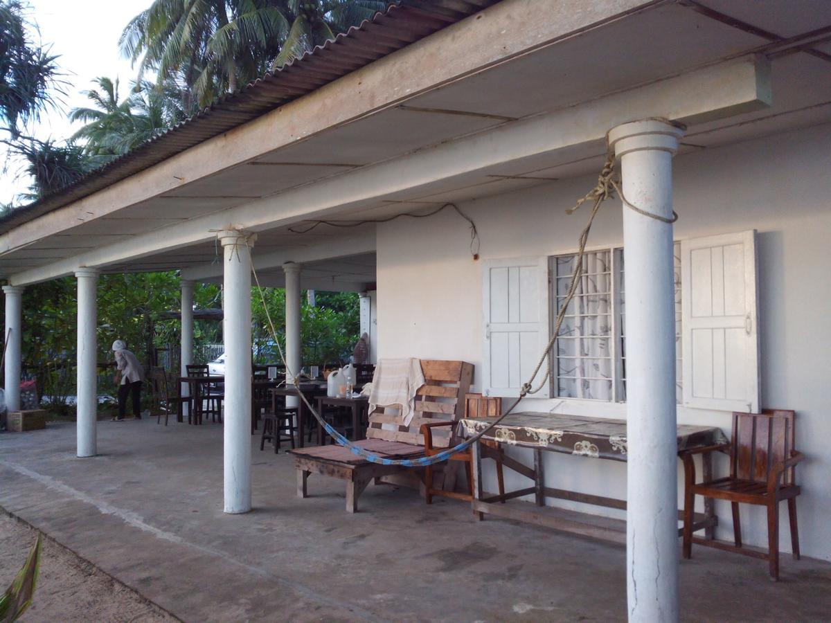 Pandan Beach Homestay Kampong Pandan Zewnętrze zdjęcie