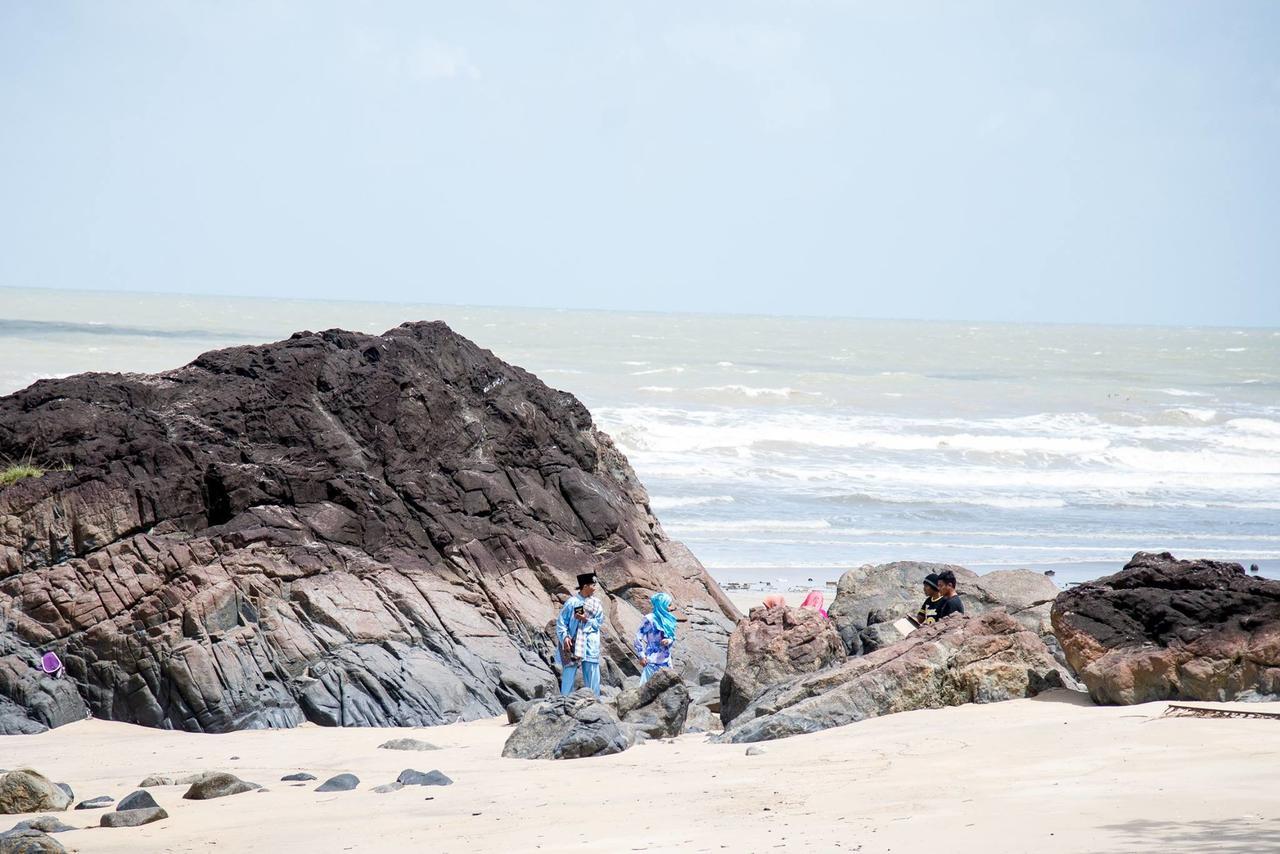 Pandan Beach Homestay Kampong Pandan Zewnętrze zdjęcie
